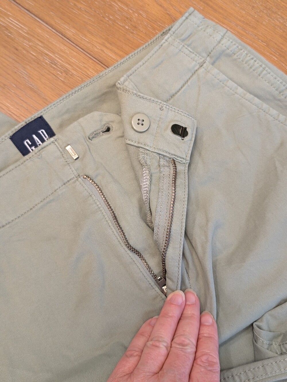 GAP Slim Ankle Pants in Light Sage Green - Picture 7 of 7